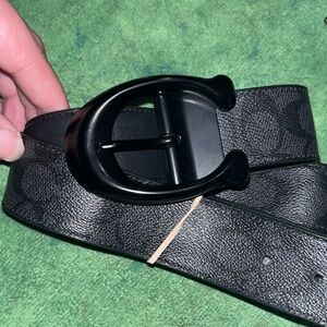 Black Men's Signature Pattern Leather Belt with Black Buckle